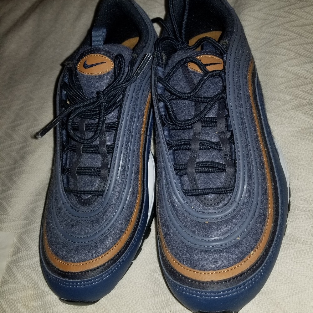 Nike Sneakers